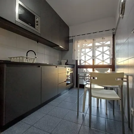 In In An Authentic Neighborhood דירה פורטו