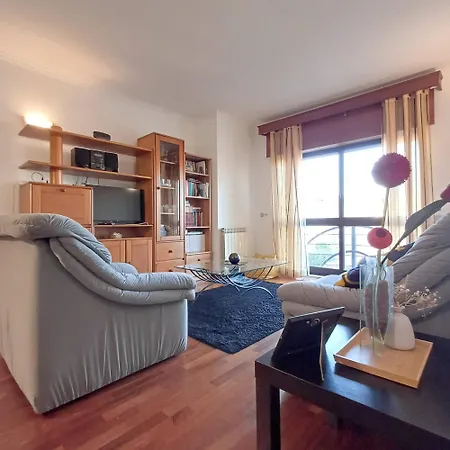 In In An Authentic Neighborhood Апартаменты Порту
